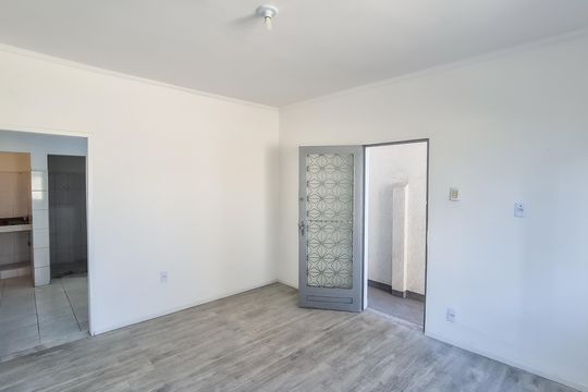 Sala de casa à venda com 2 quartos, 175m² em Penha, Rio de Janeiro