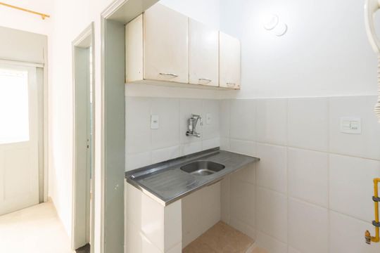 Cozinha de kitnet/studio à venda com 1 quarto, 28m² em Tijuca, Rio de Janeiro