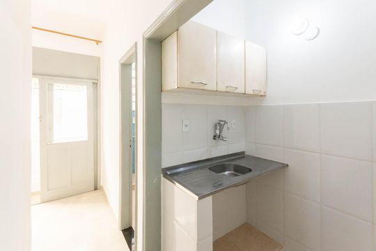 Cozinha de kitnet/studio à venda com 1 quarto, 28m² em Tijuca, Rio de Janeiro