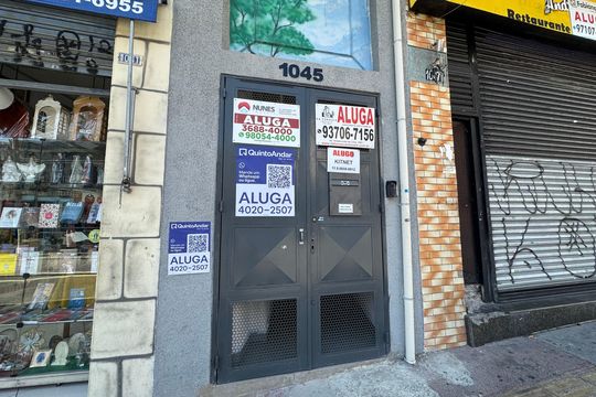 Fachada com PLACA de kitnet/studio para alugar com 1 quarto, 25m² em Centro, Osasco