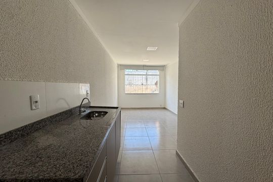 Cozinha de kitnet/studio para alugar com 1 quarto, 25m² em Centro, Osasco