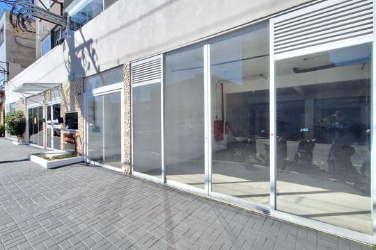 Fachada de apartamento à venda com 2 quartos, 31m² em Água Branca, São Paulo