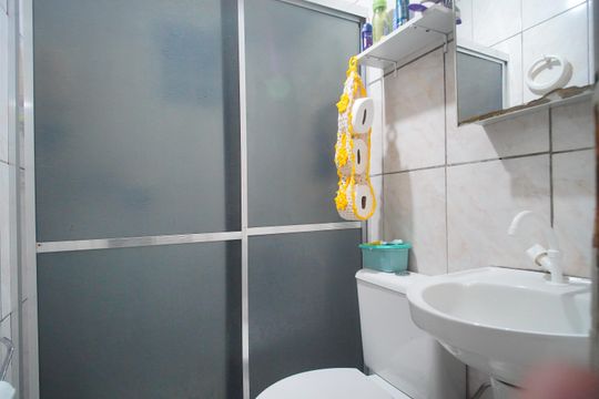 Banheiro de casa à venda com 2 quartos, 360m² em Santo Afonso, Novo Hamburgo