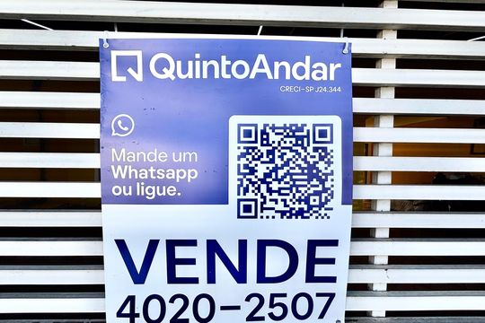 Fachada de casa à venda com 3 quartos, 275m² em Jardim Brasilia, São Paulo