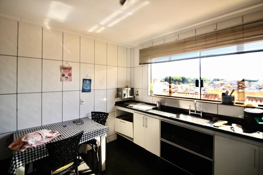 Cozinha de casa à venda com 3 quartos, 275m² em Jardim Brasilia, São Paulo