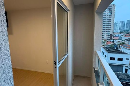 Varanda de kitnet/studio para alugar com 0 quarto, 25m² em Itaim Bibi, São Paulo