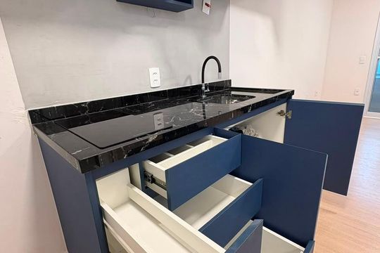 Cozinha de kitnet/studio para alugar com 0 quarto, 25m² em Itaim Bibi, São Paulo