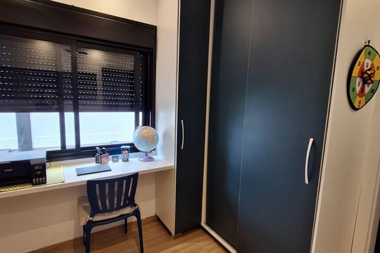 Quarto de casa à venda com 3 quartos, 167m² em Uberaba, Curitiba