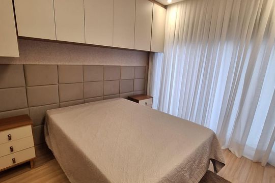 Quarto de casa à venda com 3 quartos, 167m² em Uberaba, Curitiba