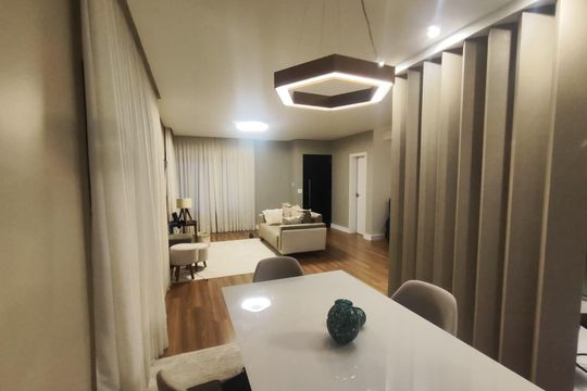 Sala de casa à venda com 3 quartos, 167m² em Uberaba, Curitiba