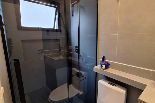 Banheiro de casa à venda com 3 quartos, 167m² em Uberaba, Curitiba