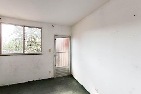 Sala de apartamento para alugar com 2 quartos, 70m² em Cosmos, Rio de Janeiro