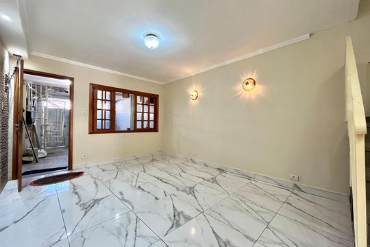 Sala de casa para alugar com 2 quartos, 120m² em Vila Santa Catarina, São Paulo