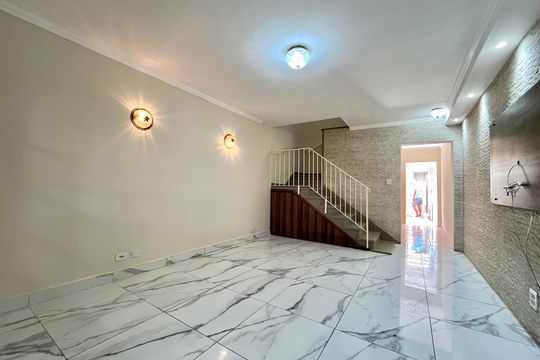 Sala de casa para alugar com 2 quartos, 120m² em Vila Santa Catarina, São Paulo