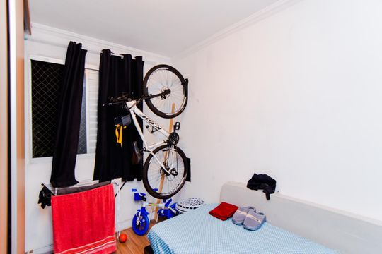 Quarto 2 de apartamento à venda com 2 quartos, 45m² em Jardim Ansalca, Guarulhos