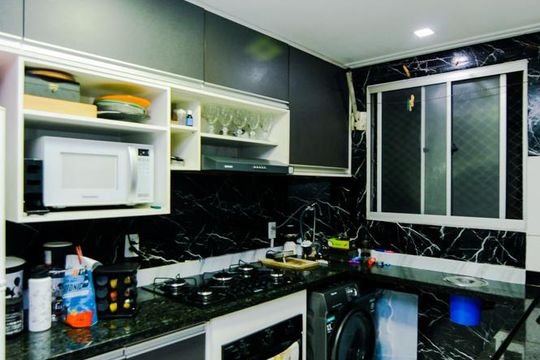 Cozinha  de apartamento à venda com 2 quartos, 45m² em Jardim Ansalca, Guarulhos