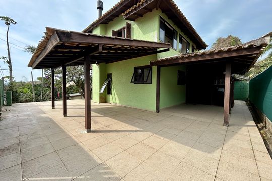 Garagem de casa para alugar com 5 quartos, 250m² em Lagoa da Conceição, Florianópolis