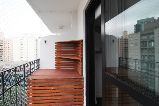 Varanda da sala de apartamento à venda com 2 quartos, 76m² em Vila Olímpia, São Paulo
