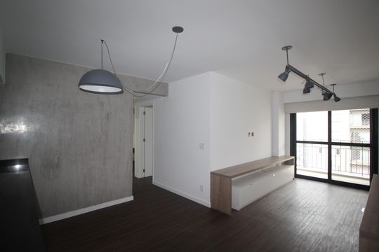 Apartamento à venda com 2 quartos, 76m² em Vila Olímpia, São Paulo