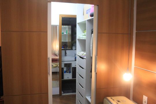 Closet da suíte de apartamento à venda com 2 quartos, 150m² em Santa Maria, São Caetano do Sul