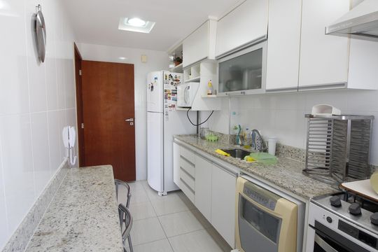 Cozinha de apartamento para alugar com 3 quartos, 146m² em Braga, Cabo Frio