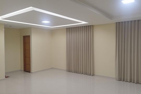 Casa para alugar com 4 quartos, 260m² em Centro, Contagem
