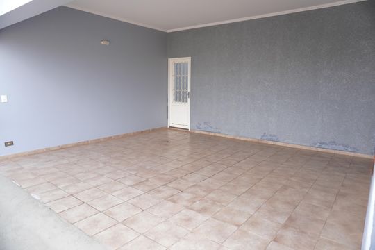 Garagem de casa para alugar com 3 quartos, 200m² em Santa Cruz, Americana
