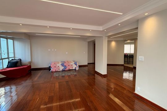 Sala de apartamento à venda com 3 quartos, 153m² em Setor Bela Vista, Goiânia