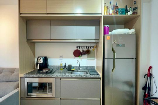 Cozinha de kitnet/studio à venda com 1 quarto, 29m² em Pinheiros, São Paulo