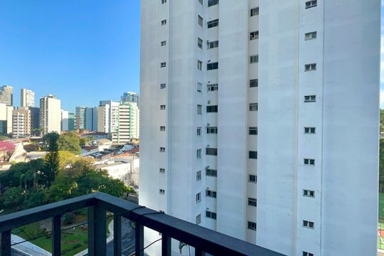 Varanda de kitnet/studio à venda com 1 quarto, 29m² em Pinheiros, São Paulo