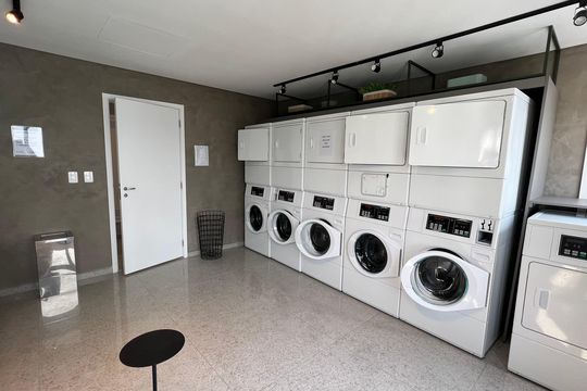 Lavanderia de kitnet/studio à venda com 1 quarto, 29m² em Pinheiros, São Paulo
