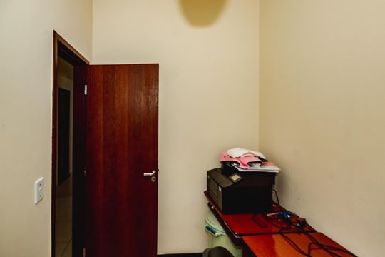 Casa à venda com 4 quartos, 200m² em Candelária, Belo Horizonte