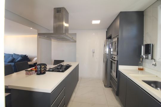 Sala /  Cozinha de apartamento à venda com 2 quartos, 84m² em Tucuruvi, São Paulo
