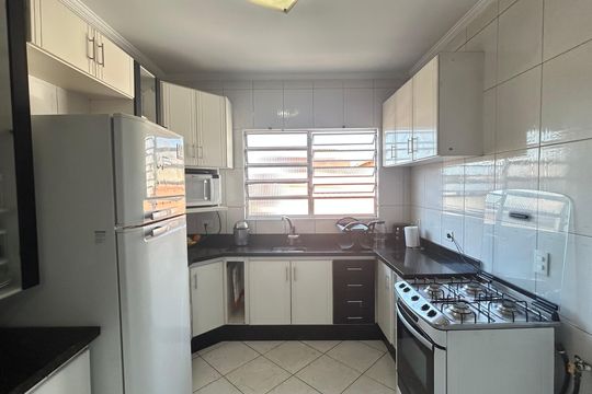 Cozinha de casa à venda com 3 quartos, 154m² em Jardim Santa Cecilia, Guarulhos