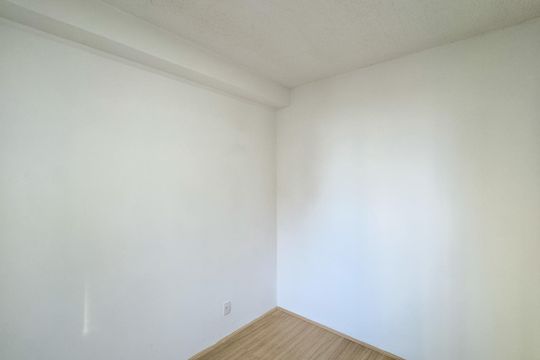 Quarto 2 de apartamento para alugar com 2 quartos, 36m² em Jardim São Luís, São Paulo