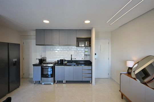 Cozinha de apartamento à venda com 2 quartos, 62m² em Vila Andrade, São Paulo