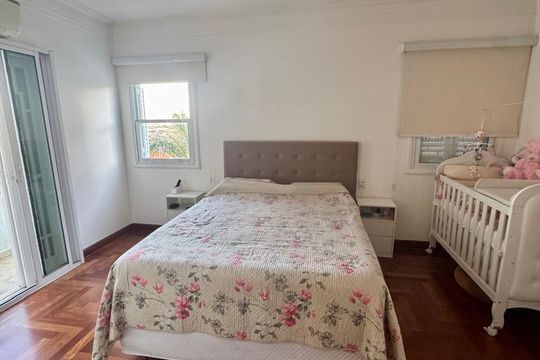 Foto 33 de casa à venda com 3 quartos, 360m² em Parque Assuncao, Taboão da Serra