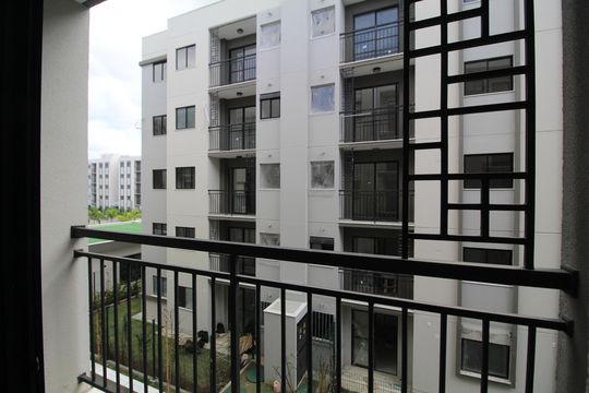 Varanda da sala de apartamento para alugar com 2 quartos, 45m² em Jacarepaguá, Rio de Janeiro
