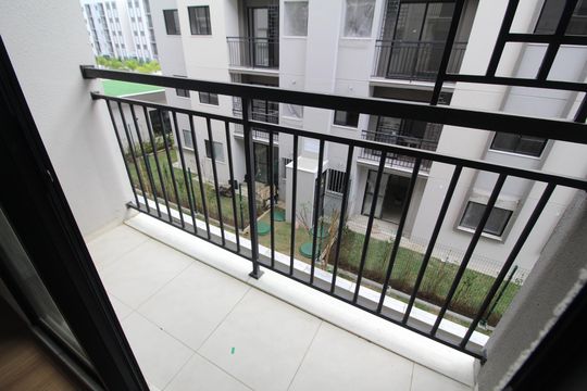 Varanda da sala de apartamento para alugar com 2 quartos, 45m² em Jacarepaguá, Rio de Janeiro