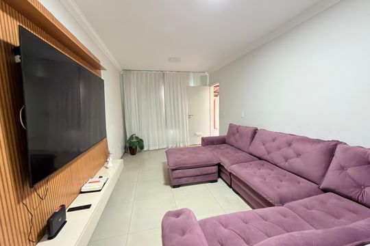 Casa à venda com 3 quartos, 146m² em Planalto, Belo Horizonte