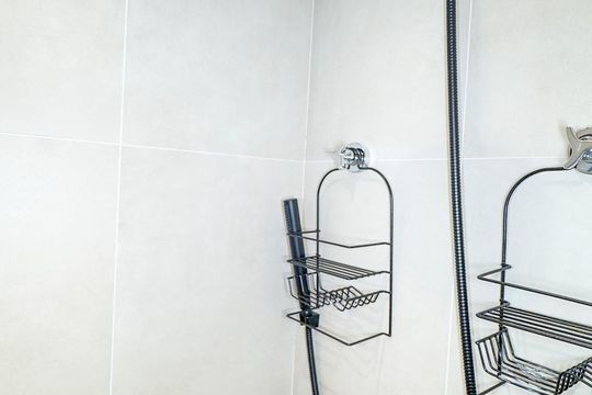 Banheiro de kitnet/studio à venda com 1 quarto, 24m² em Santo Amaro, São Paulo
