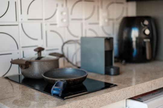 Cozinha de apartamento para alugar com 1 quarto, 24m² em Boqueirão, Santos