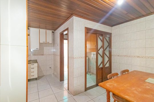 Cozinha de casa à venda com 3 quartos, 212m² em Niterói, Canoas
