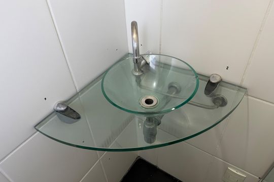 Banheiro da Suíte de apartamento para alugar com 2 quartos, 95m² em Campo Grande, Santos