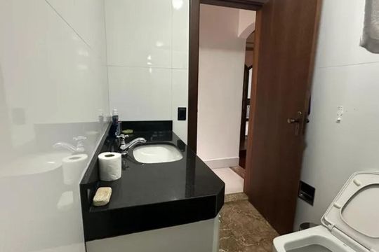Casa para alugar com 3 quartos, 250m² em Planalto, Belo Horizonte