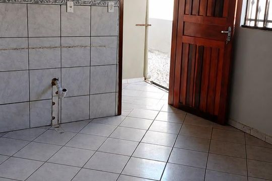 Cozinha de casa de condomínio para alugar com 1 quarto, 35m² em Parque da Fonte, São José dos Pinhais