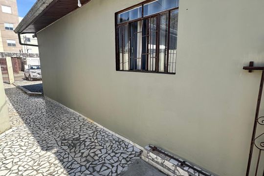 Área externa de casa de condomínio para alugar com 1 quarto, 35m² em Parque da Fonte, São José dos Pinhais
