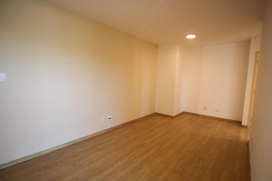 Sala de apartamento à venda com 2 quartos, 52m² em Jardim Monte Kemel, São Paulo