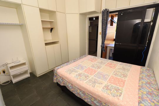 Suíte de casa de condomínio para alugar com 1 quarto, 24m² em Praia do Flamengo, Salvador