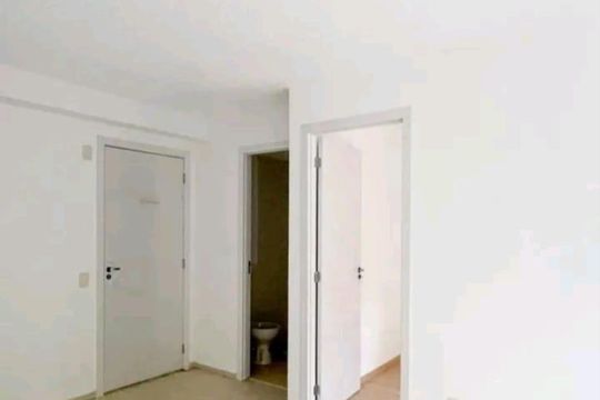 Sala de apartamento para alugar com 2 quartos, 39m² em Rio do Ouro, São Gonçalo